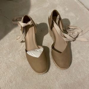 NEW Reformation Wedge - 7.5